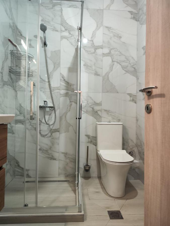 Lilli Deluxe Apartment Nikiti  Bagian luar foto